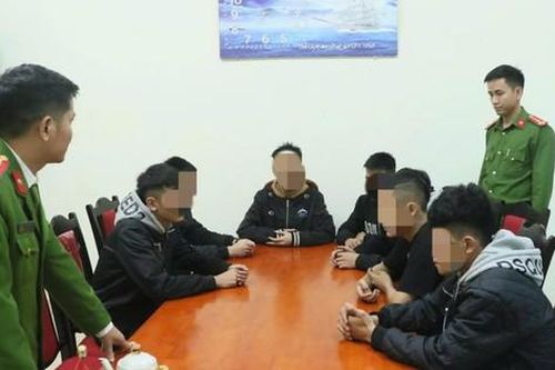 Xích mích trên mạng, hai nhóm thanh thiếu niên hẹn nhau hỗn chiến