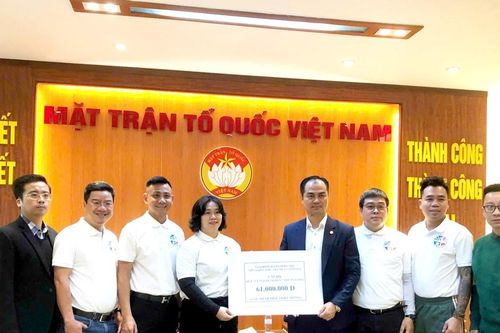 Nghĩa cử cao đẹp vì người nghèo