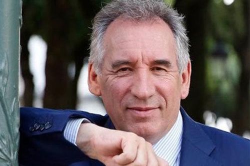 Tân Thủ tướng Pháp Bayrou đối mặt cuộc chiến ngân sách khó như 'vượt dãy Himalaya'