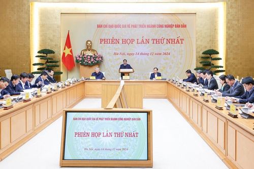 Thúc đẩy ngoại giao bán dẫn; chuyển giao và làm chủ công nghệ