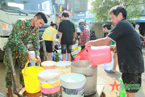 Luyện giỏi, rèn nghiêm, giữ chắc địa bàn chiến lược miền Trung - Tây Nguyên-Bài 3: Huấn luyện dã ngoại kết hợp làm dân vận (Tiếp theo và hết)
