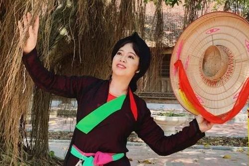 NSND Thúy Hường đóng phim ngắn