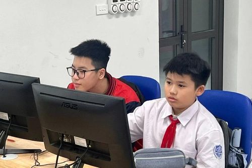 Sở GD&ĐT công nhận trường đạt chuẩn quốc gia: Đẩy mạnh phân cấp, phân quyền