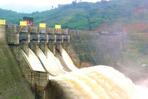 Huyện miền núi Quảng Nam đề xuất quy hoạch thêm... 15 thủy điện