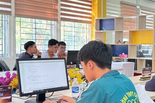 Cơ hội để sinh viên lập trình chia sẻ ý tưởng thúc đẩy xã hội thay đổi tích cực