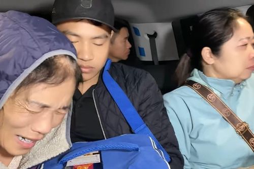 Con trai sang Campuchia mưu sinh, người mẹ chết điếng bỏ tiền chuộc xác