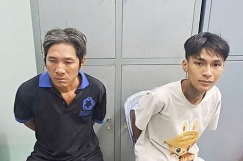 Đã bắt được hai bố con dùng dao đâm chết người rồi bỏ trốn