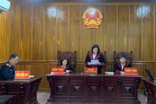 Tòa chấp nhận quan điểm của Viện kiểm sát, giữ nguyên bản án hình sự sơ thẩm