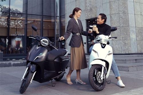 Bộ 3 xe máy tầm trung cho dân văn phòng: VinFast Klara S bỏ xa đối thủ ở nhiều mặt