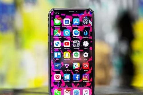 iPhone giá chưa đến 5 triệu, có màn OLED tai thỏ đáng mua