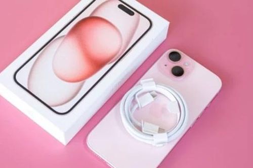 iPhone 15 giá rẻ tiếp tục giữ vững doanh số top 1 tháng 12, làm khó Galaxy S24 Ultra
