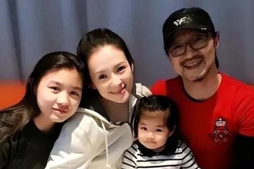 Chương Tử Di được hỏi: 'Con trai út của cô trông giống ai hơn'? Câu trả lời gây sửng sốt