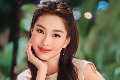 Hoa Hậu Đặng Thu Thảo để lộ cơ ngơi mới