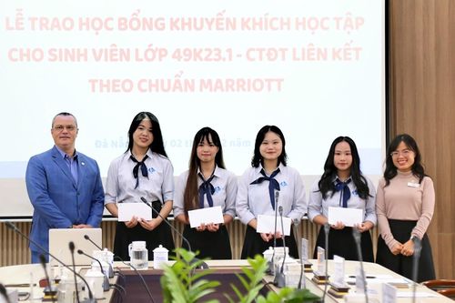 Học bổng doanh nghiệp rút ngắn khoảng cách giữa học và hành