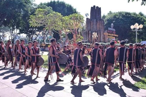 Những ngày làm hồ sơ 'Không gian văn hóa cồng chiêng'