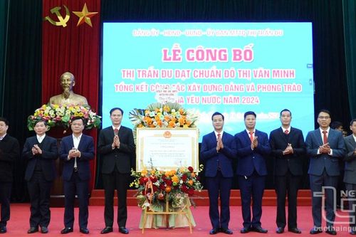 Công bố thị trấn Đu đạt chuẩn đô thị văn minh