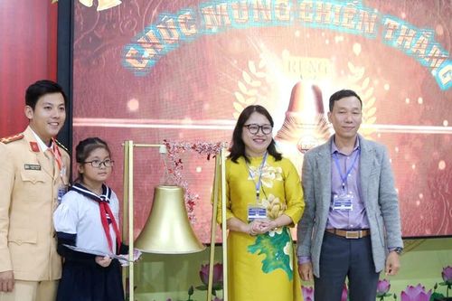 Thông điệp an toàn giao thông từ học sinh tiểu học