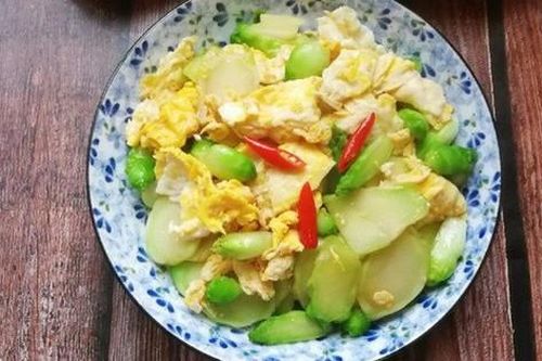 Loại rau này là 'thuốc' trừ ho đờm, kháng khuẩn và tăng miễn dịch: Nấu 2 món ăn vào mùa đông rất ngon và bổ dưỡng