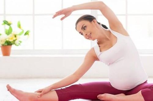 9 bài tập an toàn tại nhà cho phụ nữ mang thai trong mùa đông
