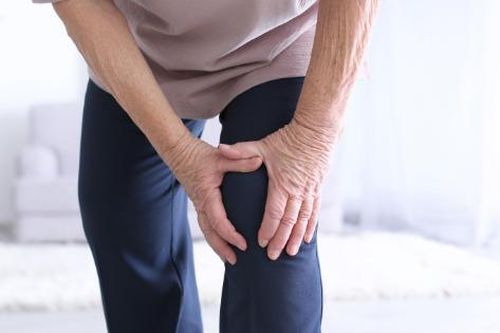 Thói quen cần tránh gây hại xương khớp