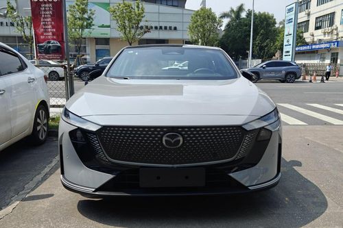 Mazda tăng tốc sản xuất 'Mazda6 chạy điện'
