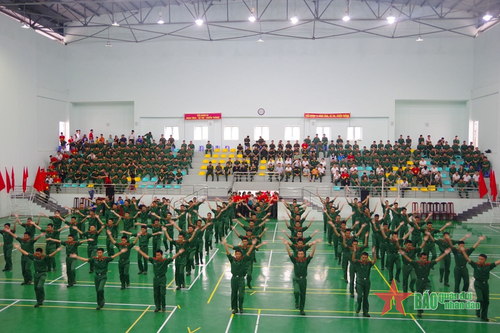 Trường Sĩ quan Thông tin tổ chức Hội thi vũ điệu sinh hoạt tập thể