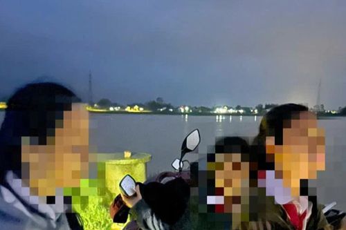 Cứu 3 học sinh bị nước cuốn trôi ở Quảng Nam