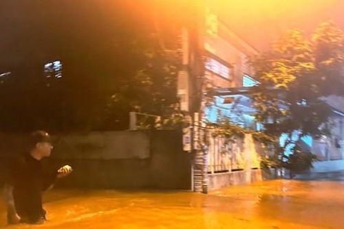 Nhiều nơi ở Nha Trang ngập trong biển nước