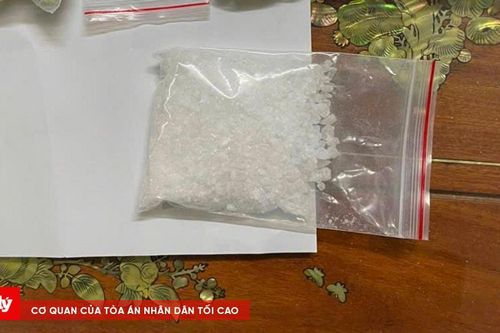 Bắt đối tượng vận chuyển 1kg ma túy đá