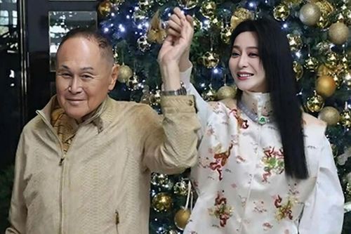 Phạm Băng Băng khiêu vũ, dùng tiệc thân mật bên tỷ phú U90