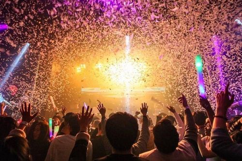 'Đu thần tượng' thế nào cho đúng?