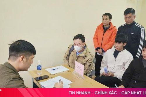 Sức hút việc làm tại phiên tuyển dụng vào nhà máy ô tô điện Vinfast ở Hà Tĩnh