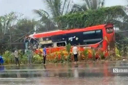 Bình phước: 2 xe khách đối đầu trực diện, 3 người thương vong