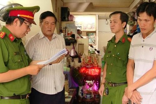Đồng loạt khám xét, bắt giữ 71 đối tượng trong đường dây mua bán vũ khí quân dụng