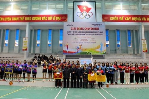 Bế mạc giải bóng chuyền hơi công chức, viên chức, lao động ngành y tế