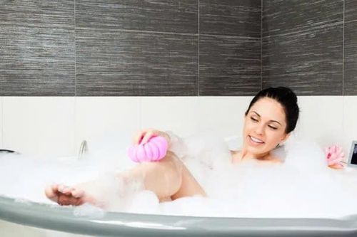 Trời lạnh, bác sĩ khuyên nên tắm theo cách này là tốt nhất