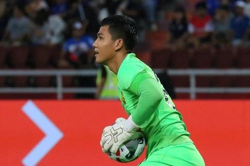 Malaysia trắng tay trước Thái Lan từ sai lầm của thủ môn Haziq Nadzli