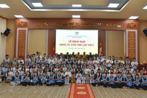 Chùa Long Phước (TP.Bạc Liêu) khai mạc khóa tu Tuổi trẻ lần thứ I
