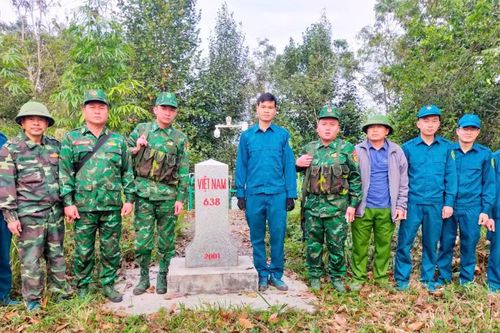 Đồng bào dân tộc thiểu số tích cực tham gia bảo vệ biên giới