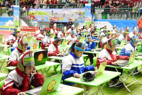 Giao lưu giáo dục kỹ năng tham gia giao thông an toàn cấp tiểu học