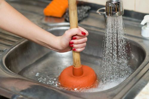 Cách thông tắc cống đơn giản mà cực kỳ hiệu quả