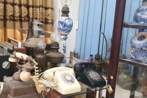 Cận cảnh loạt đồ cổ của 'ông lão tóc bạc' ở Nam Định