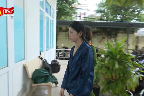 Cặp vợ chồng trẻ điều hành tụ điểm bán lẻ ma túy lúc rạng sáng