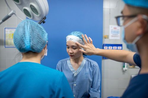 Hào phóng chi tiền để 'trùng tu' toàn thân trước Tết