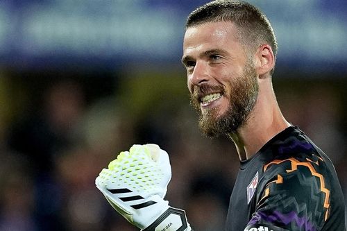 De Gea vẫn dõi theo MU