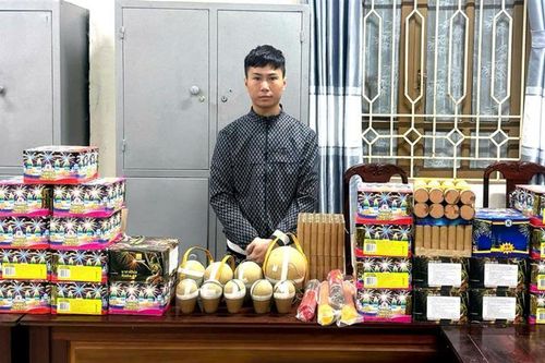 Ninh Bình: bắt giữ đối tượng chế tạo, tàng trữ 53 kg pháo trái phép
