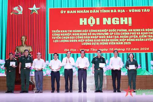 Bà Rịa-Vũng Tàu triển khai thực hiện văn bản luật và giao chỉ tiêu tuyển quân năm 2025