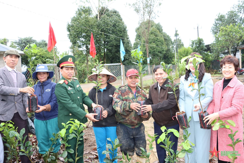 Bộ CHQS tỉnh Thừa Thiên Huế ra quân làm công tác dân vận đợt 2 năm 2024