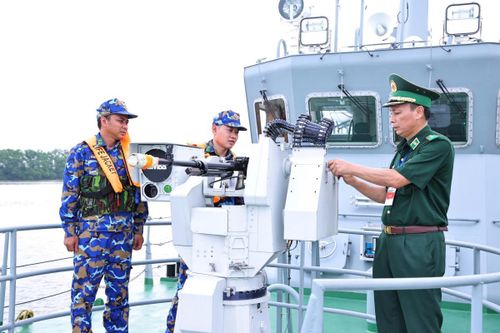Tạo bước đột phá về xây dựng đơn vị chính quy, chấp hành kỷ luật, pháp luật, đảm bảo an toàn giao thông trong BĐBP