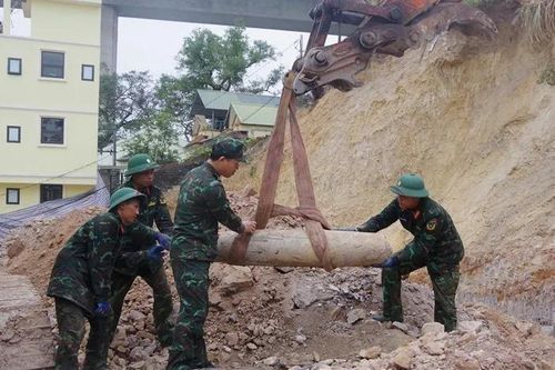 Di dời quả bom nặng gần 230kg ở Quảng Ninh